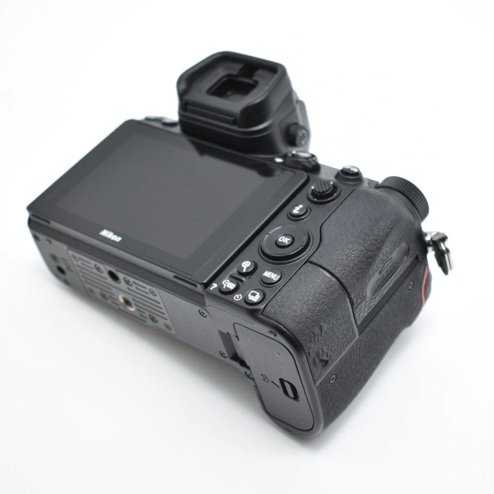 Nikon Z7 45.7MP fullframe Mirrorless Digital Camera Body