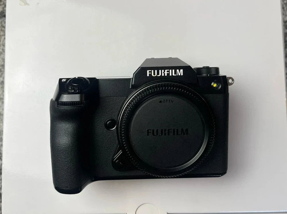 Fujifilm GFX 50S II 51.4MP Mirrorless Camera w/ FUJINON GF 35-70mm WR Lens