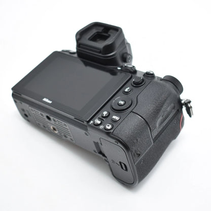 Nikon Z7 45.7MP fullframe Mirrorless Digital Camera Body
